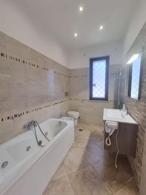 -5 Min From Bus Stop-Free Parking Rzym Zewnętrze zdjęcie